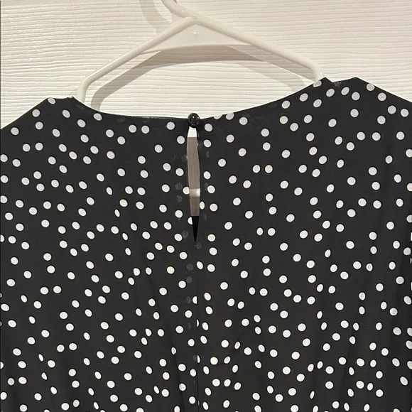 Chic Black and White Polka Dot Long Sleeve Dress - Picture 5 of 8